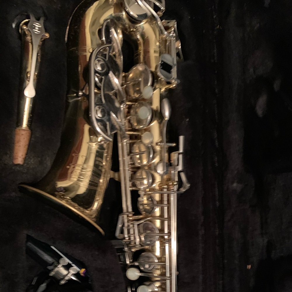 selmer bundy II alto saxophone